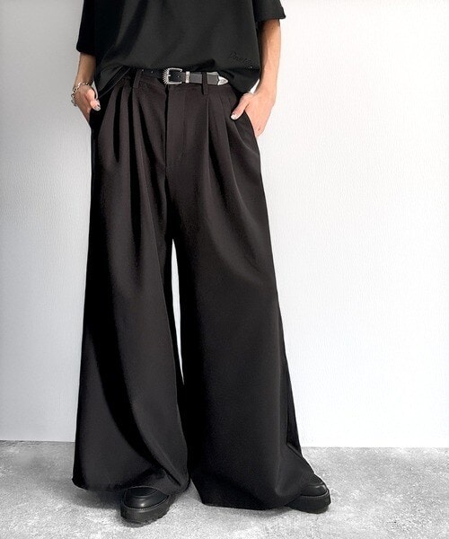 Three-Tuck Y2K Super Wide Trousers／Y2Kスーパーワードスラックス