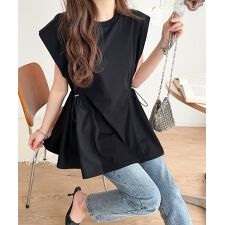 1枚でサマになるキレイめカジュアル。無地異素材ドッキングペプラムショートフレンチスリーブカットソー