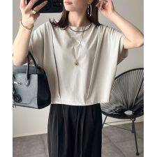 【接触冷感】ひんやり素材で涼しく快適。こなれタックデザインの半袖フレンチスリーブカットソー