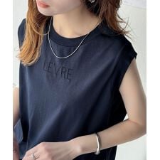 春夏コーデの主役！シルケット胸元刺繍サイド裾スリット入りノースリーブカットソー