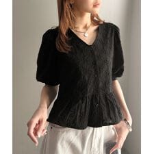 《AYA×クラシカルエルフコラボ》フレンチガーリー☆ショート丈花柄レース裾フリルブラウス（半袖）