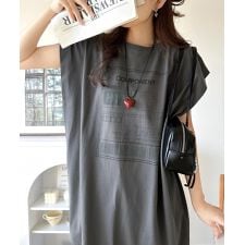 レイヤード風で魅せる大人のこなれ感。レースコンビロックTワンピース(半袖)