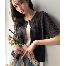 クラシカルエルフ(Classical Elf)のラフに着てもサマになる！前後2wayクラッシュジャカードノーカラーブラウス（半袖）