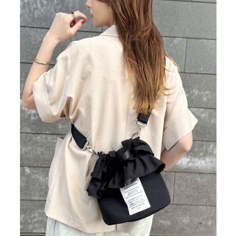 [^:JV1370001]ƉڂŁA̎[́l̊ÂvX_ut2wayobOIlCJaVaR{AghՂ̑lobOoI炵t~X^CbVȉpeLXg̑gݍ킹▭oXBÂȂfUCAJWAꂢ߃R[fɂQłBڈȏɂוAV_[Вg[g2waydlgȂAACełIpointE_utERpNgɌĎ[́EV_[Вg[g2wayfUCEXgbvO\EJaVaR{detail_utlANZgɂȂobOBRpNgȂ}`肠AוꂢɎ܂܂BƂۂ݃tHƁAJȒPȋВfUCŎgQBO\ȃXgbvtŁAXgbv͎O\A̓̋CR[fɍ킹āAV_[obOɂAВg[gɂAWOKI~^[CNȉpSÂAl̃fC[obOƂđ劈ԈႢȂIJ[́A\ȃubNƁAȂꊴՂ̃J[LBǂfC[R[fɂƓ݂܂fabric}Aiȃ|GXefށBccccccccF21cmF24cm}`F20cmF25.5cmcccccccccoordinateR[fBl[gɉ炵tăX^CÕANZgɁghvfڂŃR[f̍Ō̃XpCXɁfފVvȋВV_[obÓAy&RpNgł[͂̂ŃfC[[Xf[g₨o܂ŗlX̃V[ɂg܂Bꂢ߂ȃX^CJWAX^C܂ŁAǂȃX^COł}b`ăR[fiグIВX^CŎƑlK[[ObƏオ܂Bseasonal trendĕ̃R[fBl[ǵAy₩ƂŖ܂傤ÂMIXR[fý݂ArX`FɃVA[gbvXd˂C[hX^CŃghځ܂ȃL~s[XɃT}[WPbg킹΁A΍ob`JWAR[fɂ̓ZbgAbṽsƃoCJ[pcŁAJWAłȂꂽۂ^܂BANfBuɓ́AăXEFbg┼̃ACeāA₷ƉKL[vIVA[VcvX΁A肰ȂꂪołẴ}XgACeɁyJava Brand Storyz`Enjoy the moment`Java/Wo̓ChlVÃWKꂽl̐NW̊C̔ɃCXpCAaJWAEFAuhłBX|[cAAhx`[AAEghAAtFXA^E[XȂǂV[z肵AKɂ@\ƍt@bVBN␫ʂ𒴂jo[TfUC͂̂ЂƂłB̑厩RCAl̃Ahx`[yނׂĂ̐lɁBSNSVACe₨ȃZ[𖈓zMR[f̂Qlɂ...y Instagramz@classicalelf_officialy TikTokz@classicalelf_official̃j^[ɂA摜̐FƑقȂꍇ܂B