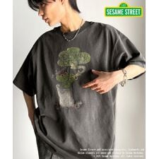 大人カジュアルにハマる。綿100％セサミキャラピグメント加工ビッグTシャツ