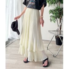 クラシカルエルフ(Classical Elf)のゆらりシルエットなびく。プリーツシアーティアードスカート