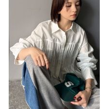 クラシカルエルフ(Classical Elf)の【2025AW新作】立体感を纏う。シャーリングビスチェ風ロングカフスビッグシャツ（長袖）