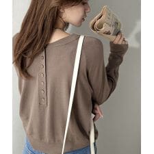 【25AW新作】色で遊ぶ、大人の余裕ニット。前後2wayヘンリーネックラグランスリーブニット（長袖）