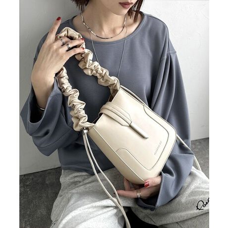 [^:CE1179063]uX^CςA2waytFCNU[obOv2wayV_[obÓAh[XnhŃX^CRɕς܂B_炩ȃEhtHƌl킢ۂ^A|Pbg[BgɂLCڃX^CAFXȃR[fBl[gy߂ACełBpointE2waydlEh[XnhEnh߉\detail̃obÓA2wayV_[ƂĂnhobOƂĂg֗ȃACełBh[XnhL΂ƂŃX^CbVȃV_[obOɁAキƂ邱Ƃł킢炵nhobOɕϐg܂B_炩Ȉۂ̃EhtHɌANZgƂȂAl킢ۂoB|Pbg2A1̓t@Xi[tŏ̐SłBfabricccccccccF18.5cmF22cm}`F7cmV_[F`110cm|PbgF|Pbg2i1̓t@Xi[tj@F@ccccccccڂ@͏i^OQƂBcoordinateVvȂlۂiŉ炵obOȂ̂ŁAǂȃX^Cɂ킹₷DGACeAC{[́AlCr[̃P[ujbgƍ킹ăJWAłȂiȈۂɁtF~jȃs[Xɍ킹ăVvȃR[fBl[g̃ANZgɁIXEFbgƍ킹ăbNXX^CBubN̓{[̂jbgƍ킹Ă悳cAĝ݂X^CɁIuE̓_[Wfjƍ킹ăgĥR[fBl[gɁBǂȃX^COł}b`ăR[fiグ܂ISNSVACe₨ȃZ[𖈓zMR[f̂Qlɂ...y Instagramz@classicalelf_officialy TikTokz@classicalelf_official̃j^[ɂA摜̐FƑقȂꍇ܂B