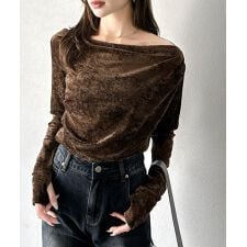 25AW新作【mily bilet】クラッシュベロアオフショルドレーププルオーバー（サムホール付き）