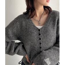 クラシカルエルフ(Classical Elf)の【mily bilet】愛らしさ100％。レースネーム付きくるみボタンミックスニットカーデ（長袖）