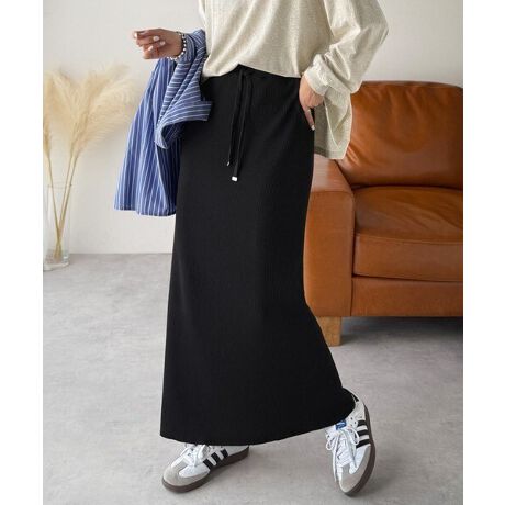 【2025AW新作】縦ラインでほっそり見え、毎日頼れる美人スカート。”美”シルエットリブスカート