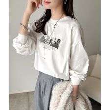 【25AW新作】レイヤードにも。モードな雰囲気で魅せる綿100％モノクロフォトプリントロンT（長袖）