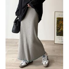 クラシカルエルフ(Classical Elf)の25AW新作 スタイルアップが叶うIラインシルエット。裾メロウ配色リブニットスカート (ロング丈)