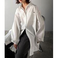 クラシカルエルフ(Classical Elf)の《JaVa ジャバコラボ》こなれ感を引き寄せる。胸ポケットつきサイドスリットビックシャツ（長袖）