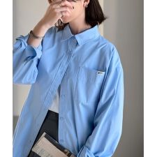 クラシカルエルフ(Classical Elf)の《JaVa ジャバコラボ》こなれ感を引き寄せる。胸ポケットつきサイドスリットビックシャツ（長袖）