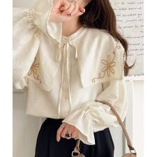 2025AW新作【mily bilet】クラシカルさとモダンさを両立。花刺繍ケープブラウス