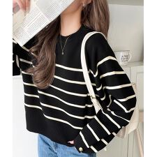 クラシカルエルフ(Classical Elf)の【2025AW新作】ゆったりなのに上品でキチンと見え。ミラノリブ袖先ゴールドボタンプルオーバー