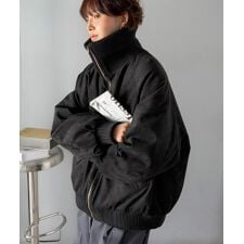 クラシカルエルフ(Classical Elf)の《JaVaジャバコラボ》甘辛バランスで“大人可愛い”リブタートル オーバーサイズスウェードブルゾン