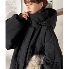 クラシカルエルフ(Classical Elf)の《JaVaジャバコラボ》ボリュームシルエット。、今年の主役アウター。フード付き中綿モンスターブルゾン