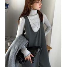 【25AW新作】着心地ラクチン×お洒落見え♪深Uネックオールインワンサロペットパンツ