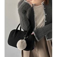 【mily bilet】甘い見た目で実力派♪エンボスロゴスウェードライクミニボストンバッグ