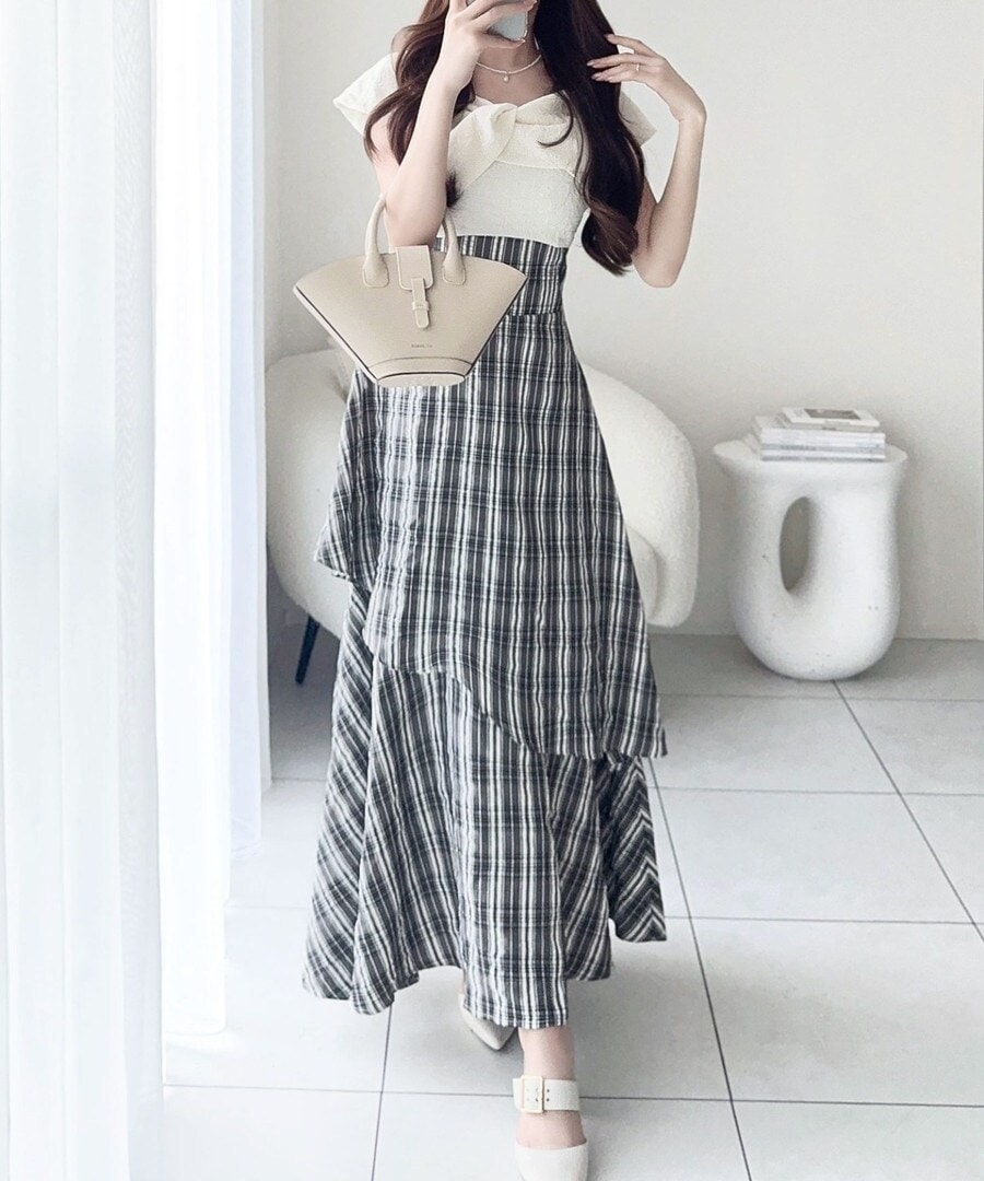 mily bilet】ツイスト襟で小顔見え。カシュクールドッキングワンピース