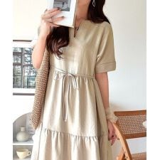 【接触冷感・吸水速乾・UVカット・防シワ機能付き】キーネックリボンティアードワンピース