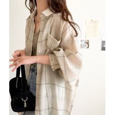 ほんのり透けるチェック柄、涼しげにこなれる。胸ポケット付きオーバー 