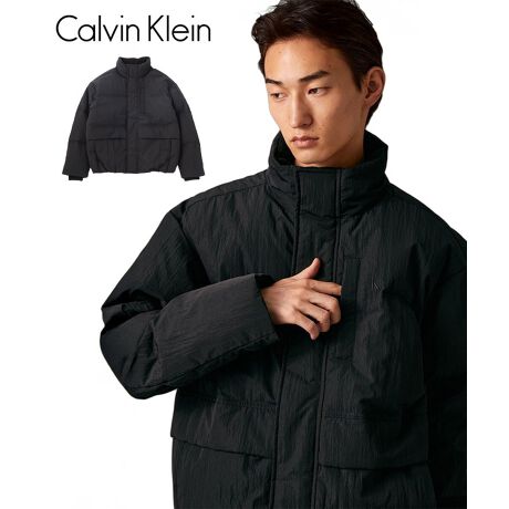 Calvin Klein(Jo NC)uA-PACKABLE DOWN JACKET(_EWPbg)vRpNgɏŎ^т\ȃpbJudl̃_EWPbgB}~j}ȃfUCŁACKhJ|CgɂȂĂ܂BX^hJ[⑳uȂǂו̓B킹钅Ȃ킸AėpQ̈ꒅłBg͂AsȂǂɂ߂łBf185cm pTCY MiԍJ326605[^:ck410j326605]