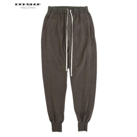 J[_[N_Xg(78)fރRbg100%TCY(cm)[XS]EGXg76-88Aҏ51A҉63A^27A9[S]EGXg78-94Aҏ52.5A҉64A^28.5A9.5iDRKSHDW by RICK OWENS 2025'AW COLLECTIONuPRISONER DRAWSTRINGvVbNȃfUCƍNIeB𗎂Ƃ񂾃RbgpcB㎿ȃRbgX[XngpAtgɂ̓plfUCAobNɂ̓xNdl̃tbv|PbgIȈ{BTǦҏ́ADRKSHDWƎ̐ꂽfUCŔVGbgoBDRKSHDW̑\IlCACëBDRKSHDWRICKOWENS̃ApEFA[Ƃ͖̑ܘ_Ȃ̃Xg[g⃂[huhƂ̑QBӁuEU₨g̃j^[ɂAfډ摜Ǝۂ̏i̐F኱قȂꍇ܂B炩߂BiԍDU02E7395 RIG[^:drk508pt7395dst]