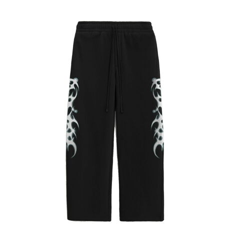 [^:stp511m4103bk]J[ubNfރRbg100%TCY(cm)[S]78-98Aҏ31A҉74A^34A27.5[M]84-102Aҏ32A҉75A^35.5A28iSTAMPD (X^vh) 2025'WINTER COLLECTIONuS.DAIMON SWEATPANT 01v_Ɋ鎟A[eBXg"RYOTA DAIMON"Ƃ̃R{[VRNVBߔŃ~Dickies̃[XƂȂ傫ȘbĂсASTAMPD̏㎿ȃEFAmȃNIeBƂ̐EςĔF܂B{RNVł͂ɁAA[gV[Ƃ̑ΘbʂVȕ\ɒ킵Ă܂BG̗ǂ㎿ȃRbgt`e[fނgpAXEFbgpcB_炩AʋCɗDꂽfފŁAGQBTChɂ́A"RYOTA DAIMON"ɂOtBbNvgBꂽfUCƉKȒSn^ĂACeBRYOTA DAIMONɂ1997N܂BcG`AƊwŃGAuVgƎ̃X^CmBXg[gJ`[J[gD[Ag߂ȕiނɁAAYƒە\i𐶂ݏoĂ܂B2023Nȍ~́ApE؍EAJłLACONTROL Gallery / BEYOND THE STREETŊJÂꂽuUnder Pressureicurated by Mister Cartoonjvł̓AWAB̏oWB2024Nɂ͉ߋőK͂̃\GLVrWJÂAANTHONY GALLERYiVJSj/The Massij̃R{[VO[vV[uTIME OF OUR LIVESicurated by Easy OtaborjvɂQBt@bVEłڂĂAHERON PRESTONH2DIESELA{̃XP[guhEvisenƂ̃R{[VBCO璍ڂW߂ĂA[eBXg̈lłBӁuEU₨g̃j^[ɂAfډ摜Ǝۂ̏i̐F኱قȂꍇ܂B炩߂BiԍSLA-M4103SP