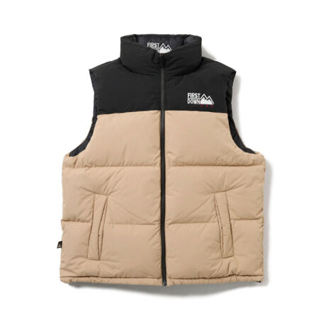 [^:fsdbbldownvst]J[ubN(06)zCg(01)Lx[W(30)p[v(80)[u(99)f[\n]|GXe100%([n]iC100%[]_E90 tFU[10TCY(cm)[M]66Ag62A44[L]68Ag64A46[XL]70Ag66A48iFIRST DOWN(t@[Xg_E)uBUBBLE DOWN VEST MICROFT (ou_ExXg }CNtg)vFIRST DOWN̒ԃX^CAIɃubVAbvou_ExXgBƂo[VGbgɉA{[̂闧݂ŁAg̎pƑ݊˔ꖇɁBo[VudlŁA\ʁiLgEplؑցjƗʁiLgXEubNjőSقȂ\y߂2WAYfUCłBVvŒIȃfUC̒ɁAhJS|PbgfBe[ȂǁAXg[g̃[h肰ȂƂ񂾐ꂽꖇBLxȃJ[oG[V͂łB\nɂ͝ƖhɗDꂽx|GXe^t^uMICROFTiljvgpBnɂ͐Ódh~H{xiCgpBȂ͍iƂ700tBp[̃_bN_Ei_E90%AtFU[10%j̗pĂAyʂȂDꂽۉA^~̊ɂΉ\łBXEFbgp[J[̏ォ烉tɉHD邾ŁAgĥXg[gX^CBo[VudlA\ŕ͋C̈ႤX^CO݂Ɋy߂̂傫ȃ|CgBZEBRAȂǌhJ[̓mg[R[f̃ANZgƂāABLACKL/BEIGE͓sIȃ~j}X^CɍœKłBӁuEU₨g̃j^[ɂAfډ摜Ǝۂ̏i̐F኱قȂꍇ܂B炩߂BiԍF942005