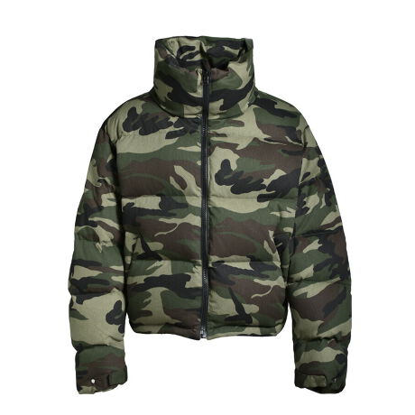 J[EbhhJf[\n]Rbg65% |GXe33% |E^2%[n]iC100%[]_E90% tFU[10%[u]Rbg92% |E^8%TCY(cm)[M]60Ag70A58A63.5[L]62Ag72A60A65iBREATH(uX)2025'AW COLLECTIONuCAMO DOWN JACKETv{̃qbvzbvV[j㏉̓h[Ƃ𐬂U𔭕\A_ސ쌧sog8MCqbvzbvN[ "BAD HOP(obhEzbv)"肪Apuh"BREATH(uX)"CAMO COTTON TWILLfނgp_EWPbgBV[gŃChȃVGbgB_Ẽ{[ƌ܂łnClbNfUCB܂ɓ3DSANZgB_E90%AtFU[10%̍_EgpBӁuEU₨g̃j^[ɂAfډ摜Ǝۂ̏i̐F኱قȂꍇ܂B炩߂BiԍBR25AW-O0017