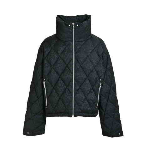 J[tF[hubNf[\n]v[n]iC100%[]_E90% tFU[10%[u]Rbg92% |E^8%TCY(cm)[M]60Ag70A58A63.5[L]62Ag72A60A65iBREATH(uX)2025'AW COLLECTIONuFAUX LEATHER SHINY QUILTING DOWN JACKETv{̃qbvzbvV[j㏉̓h[Ƃ𐬂U𔭕\A_ސ쌧sog8MCqbvzbvN[ "BAD HOP(obhEzbv)"肪Apuh"BREATH(uX)"WK[hD̂悤ȕ\ʊ̂FAUX LEATHERfނgpAI[o[TCY_EWPbgBLeBOdlB_E90%AtFU[10%̍_EgpBӁuEU₨g̃j^[ɂAfډ摜Ǝۂ̏i̐F኱قȂꍇ܂B炩߂BiԍBR25AW-O0019