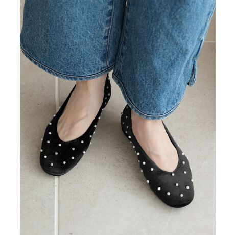 yDonobanzp[xApvXRƂEhgDƁA΂߂ꂽp[؂₩ɌĂpvXBɂȂɂA_炩fނgpBC\[̓NbVADł悤ȗSnBꂢ߃X^C͂Afjɍ킹ăJWAɂLX^COɍ킹Ċył܂Bf͂A\bNXE^Cc킹̃R[fBl[gIXXBwEƎEȂǂ̃IP[WV[ɂ킹₷1łBSTAFF܂ySTAFF NzȂ35i22.5cmjẼTCYF22.0cmEbʁ^ߑf35i22.5cmj𒅗p܂BtBbgĂė₷łB_炩fނȂ̂ŗĂɑɓނƎv܂BƂĂŷŁA܂ŗĂȂ悤ȗSnłBySTAFF MzȂ37i23.5cmjẼTCYF22.5cmEb^ʑfp35i22.5cmj͈Ȃ肠AS̓IɋłB37i23.5cmjC킹Ńsb^łBŗ]TołA~Ē߂悤Ǝv܂BySTAFF RzȂ39i24.5cmjẼTCYF23.5-24.0cmEbʁ^37i23.5cmjA39i24.5cmjfŗׂ܂B37i23.5cmj̓MM邱Ƃ͂ł܂Aܐ悪ƂĂɊ܂B39i24.5cmj͒悭Ƃ肪sb^TCYłBC𗚂ĂTCŶŁAH~͌C킹y߂łB[^:dc509sz719]