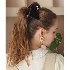 ドノバン(DONOBAN)の【at.】ベロアリボンシュシュ