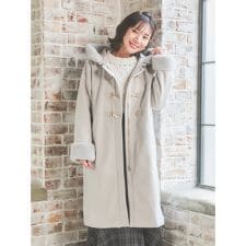 ビット付きフェイクファーロングコート