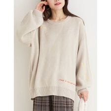 カラーロゴ刺繍ニットトップス