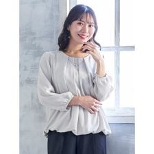 ラクケア アクセサリー付きタックバルーンブラウス