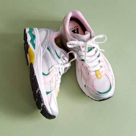 [^:ASF-CITYRUN-ES]25tĐVyiЉznjJ\̃bVAbp[ŒʋCQIŜ݂ރ[tH[C\[ŗSn͂ӂ_炩IɔzvɋB[KU[gIgiPIIȃEF[uCőyɌĂ^E[XXj[J[ByX^btpzX^btM23.5cm ([bpTCY37-38)bF21cm / F9.5cm / F23.5cm̓FLAwZpvX23.5cmAXj[J[24cm𗚂ƂłB̌^Fʁ@/@iFi`@/@p[\iJ[FuxASFVLT̑̃fłGATEASPEED SOCKS NEOł38TCY𗚂Ă܂B̃fł38TCYł҂łBbVʋCďtĉKɉ߂łBXASFVLT̓{㗝XłyuhЉz2013NpŃX^[gXj[J[uhuASFVLT(AXt@g)vt@bVƌAăXj[J[Ă܂ȂDavidLetangCyrill Toures2lグASFVLTB2l̑zXg[gEFA̒m𐶂AXg[gƃeNmW[ɃCXpCAčꂽXj[J[͉KŌyʂ̃t@CfނȂǍōȋfނgpׂĎƂōĂ܂BuʂȂXj[J[vƂăj[NȃJ[OȂ̃CtX^CɓރfUCŒjEN킸{[_XXj[J[ƃtX݂̂Ȃ炸E爤ĂuhւƐ𐋂Ă܂B