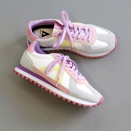 [^:ASF-GATE2-ES]25tĐVyiЉzɖȂILC߂̖Xj[J[Iᔽɑu悤ȁAقǃ\tgȗSnŗɂȂloIɂ͖MUMU\[̃GbWfUCɁAgǍۂ͋C̕YLb`[ȃJ[OIVȂPłBǂ{[\[ŁAǂȃ{gɍ킹ĂDoXL[vIubNzCgȂǁAVvȃJ[LxȂ߁ÃR[fɖȂZD悳ɂAvZɃR[f܂Ƃ܂܂BwZsItBXbNȂǂɂL`ƎdオXj[J[ByX^btpzX^btFM23.5Z`i[bpTCY37`38j/bF20.5cm/F9.5cm@/ F23.5cm /̓FLAwZpvXAXj[J[23.5cm悭Ă܂ÃXj[J[ł37ŏ܂B38TCYł̓XgXȂ]Tė܂BbL߂̓̕n[tTCYオƎv܂BXASFVLT̓{㗝XłyuhЉz2013NpŃX^[gXj[J[uhuASFVLT(AXt@g)vt@bVƌAăXj[J[Ă܂ȂDavidLetangCyrill Toures2lグASFVLTB2l̑zXg[gEFA̒m𐶂AXg[gƃeNmW[ɃCXpCAčꂽXj[J[͉KŌyʂ̃t@CfނȂǍōȋfނgpׂĎƂōĂ܂BuʂȂXj[J[vƂăj[NȃJ[OȂ̃CtX^CɓރfUCŒjEN킸{[_XXj[J[ƃtX݂̂Ȃ炸E爤ĂuhւƐ𐋂Ă܂B