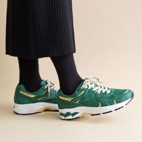 [^:ASF-CITYRUN-EW]25H~VlJWAɉfC}hLKXj[J[BsIȃfUCƉKȗSn˔hCITY RUN(VeB)hBnjJ\̃bVAbp[̗pAQ̒ʋC1m炸I[tH[C\[ŜDݍ݁AԕĂɂ_炩ȗSnBǂ݂̌yʃt@C\[ƁAϋvɗDꂽo[AEg\[gݍ킹ÂoANeBuȃV[܂ŕLg܂BɁAɋɂ₳B[KU[gpBVvȂfUCŁu̃Xj[J[ɂƕω~vuSnfUCËȂvȕɂ߂̃ghXj[J[łByX^btpzX^btM23.5cm ([bpTCY37-38)bF21cm / F9.5cm / F23.5cm̓FLAwZpvX23.5cmAXj[J[24cm𗚂ƂłB̌^Fʁ@/@iFi`@/@p[\iJ[FuxASFVLT̑̃fłGATEASPEED SOCKS NEOł38TCY𗚂Ă܂B̃fł38TCYł҂łBbVʋCďtĉKɉ߂łBXASFVLT̓{㗝XłyuhЉz2013NpŃX^[gXj[J[uhuASFVLT(AXt@g)vt@bVƌAăXj[J[Ă܂ȂDavidLetangCyrill Toures2lグASFVLTB2l̑zXg[gEFA̒m𐶂AXg[gƃeNmW[ɃCXpCAčꂽXj[J[͉KŌyʂ̃t@CfނȂǍōȋfނgpׂĎƂōĂ܂BuʂȂXj[J[vƂăj[NȃJ[OȂ̃CtX^CɓރfUCŒjEN킸{[_XXj[J[ƃtX݂̂Ȃ炸E爤ĂuhւƐ𐋂Ă܂B