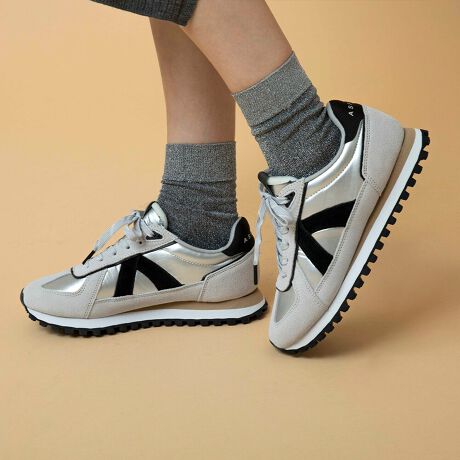 [^:ASF-GATE2-EW]25H~VyiЉzɖȂILC߂̖Xj[J[Iᔽɑu悤ȁAقǃ\tgȗSnŗɂȂloIɂ͖MUMU\[̃GbWfUCɁAgǍۂ͋C̕YLb`[ȃJ[OIVȂPłBǂ{[\[ŁAǂȃ{gɍ킹ĂDoXL[vIubNzCgȂǁAVvȃJ[LxȂ߁ÃR[fɖȂZD悳ɂAvZɃR[f܂Ƃ܂܂BwZsItBXbNȂǂɂL`ƎdオXj[J[ByX^btpzX^btFM23.5Z`i[bpTCY37`38j/bF20.5cm/F9.5cm@/ F23.5cm /̓FLAwZpvXAXj[J[23.5cm悭Ă܂ÃXj[J[ł37ŏ܂B38TCYł̓XgXȂ]Tė܂BbL߂̓̕n[tTCYオƎv܂BXASFVLT̓{㗝XłyuhЉz2013NpŃX^[gXj[J[uhuASFVLT(AXt@g)vt@bVƌAăXj[J[Ă܂ȂDavidLetangCyrill Toures2lグASFVLTB2l̑zXg[gEFA̒m𐶂AXg[gƃeNmW[ɃCXpCAčꂽXj[J[͉KŌyʂ̃t@CfނȂǍōȋfނgpׂĎƂōĂ܂BuʂȂXj[J[vƂăj[NȃJ[OȂ̃CtX^CɓރfUCŒjEN킸{[_XXj[J[ƃtX݂̂Ȃ炸E爤ĂuhւƐ𐋂Ă܂B