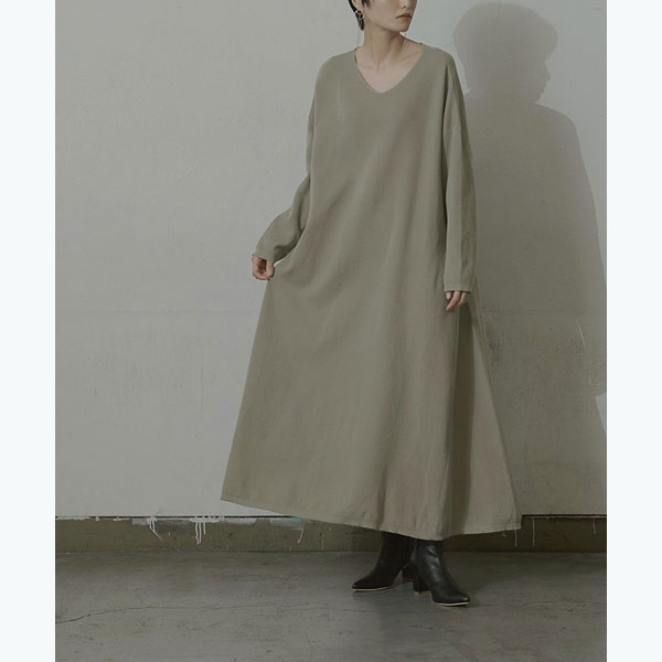 Vﾈｯｸﾌﾚｱﾆｯﾄﾜﾝﾋﾟｰｽ | ミエット(miette) | RWXX0101 | ファッション通販