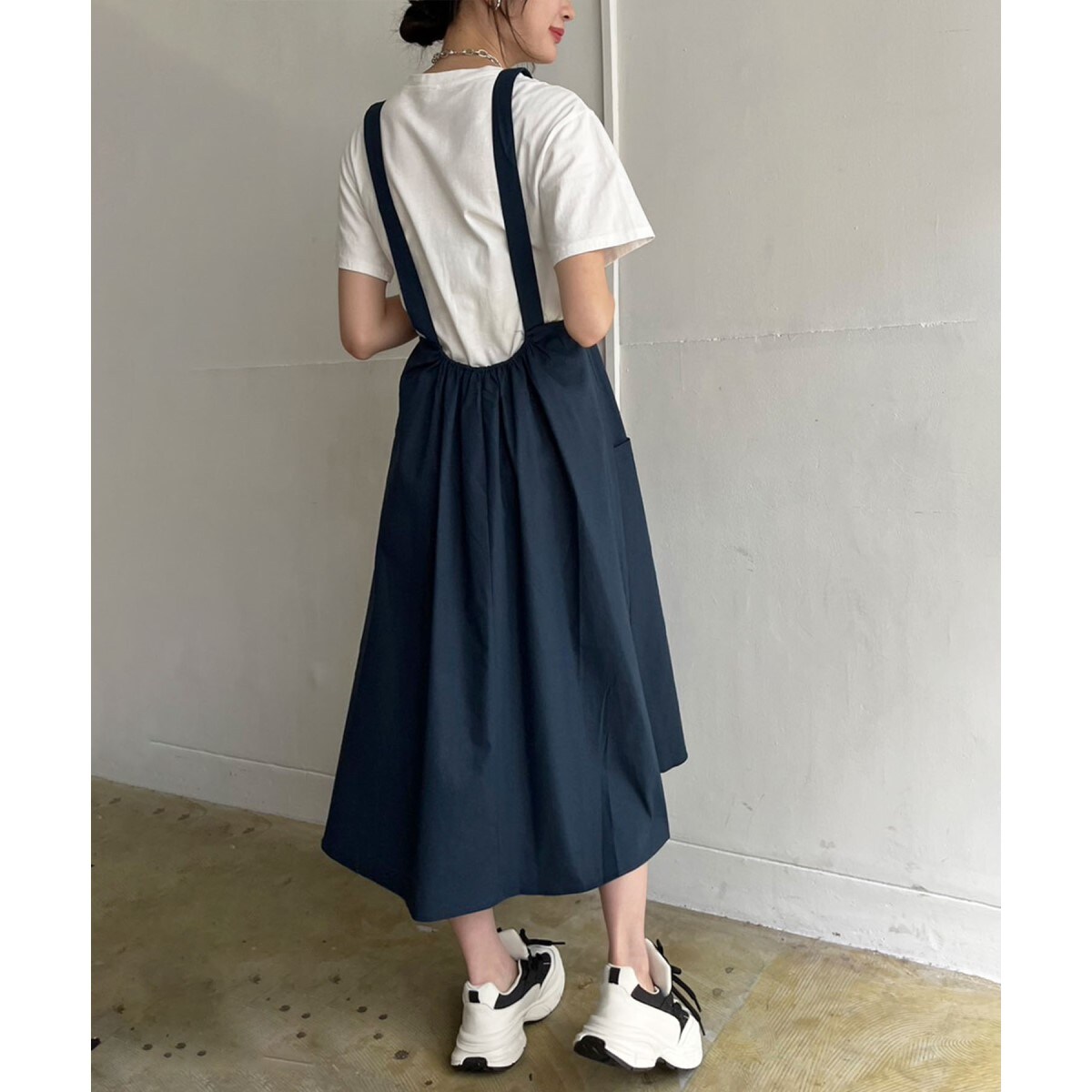 CFCL エプロンワンピース　キャミワンピ　ネイビー 値下げしました！CFCL エプロンワンピース キャミワンピ
