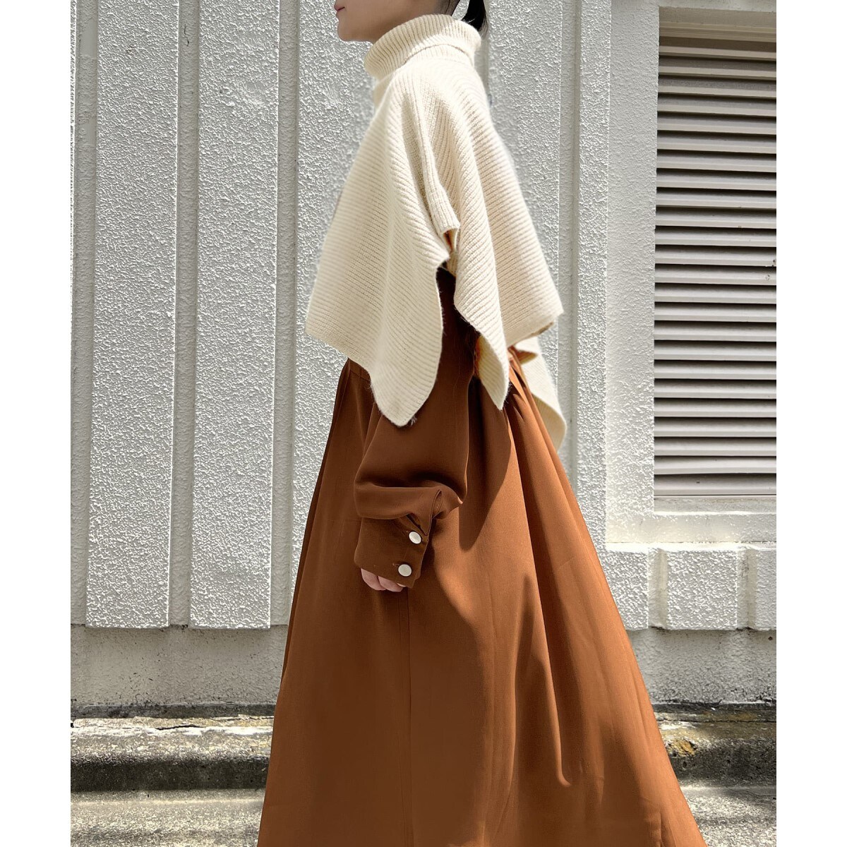 新品☆PROTAGONISTA☆アシンメトリーポンチョPO 新品☆PROTAGONISTA☆アシンメトリーポンチョPO