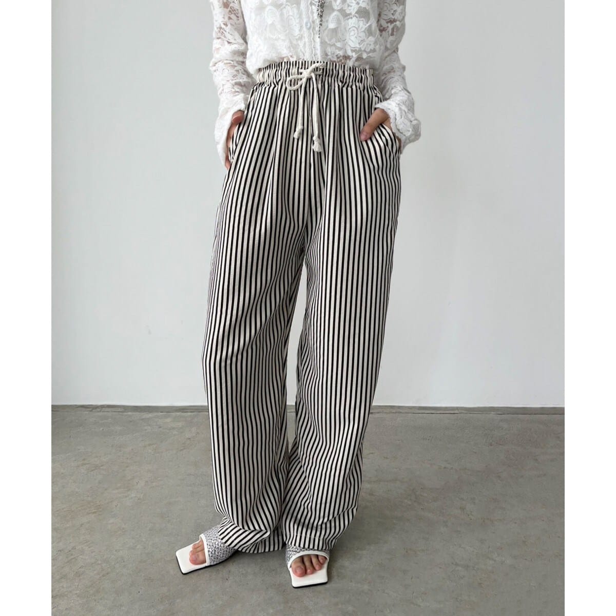 DALEE'S & CO ストライプパンツ 日本製 DALEE'S & CO ストライプパンツ 日本製 綿混ストライプワイド