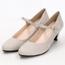 フッカ(fucca)のアーモンドトゥ５cmストラップ付ヒールパンプス