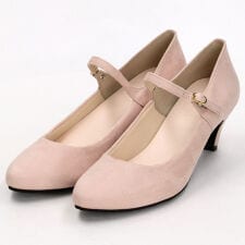 フッカ(fucca)のアーモンドトゥ５cmストラップ付ヒールパンプス